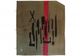 À couteaux tirés artwork by AMER : Black knives and other cutting tools with a red stripe on a khaki army canvas.